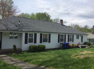 133 Circle Dr, Bantam, CT 06750