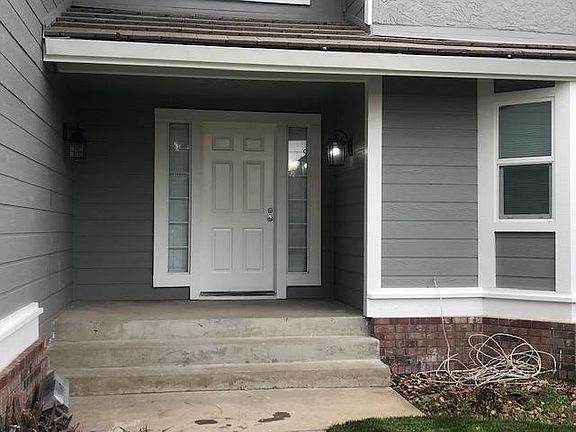 2nd image of 865 Vintage Oak Ave