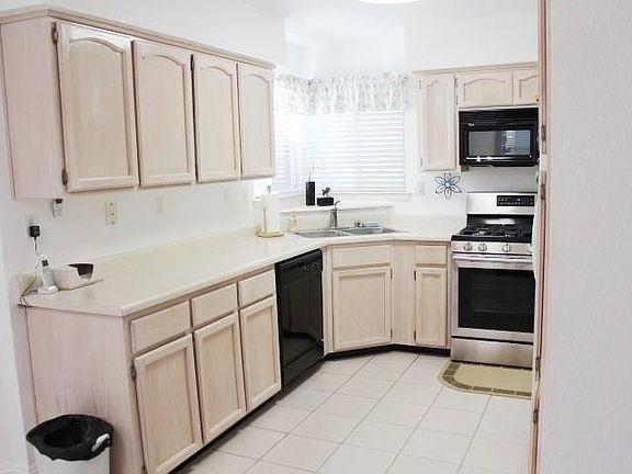 4th image of 6540 Royal Ridge Dr