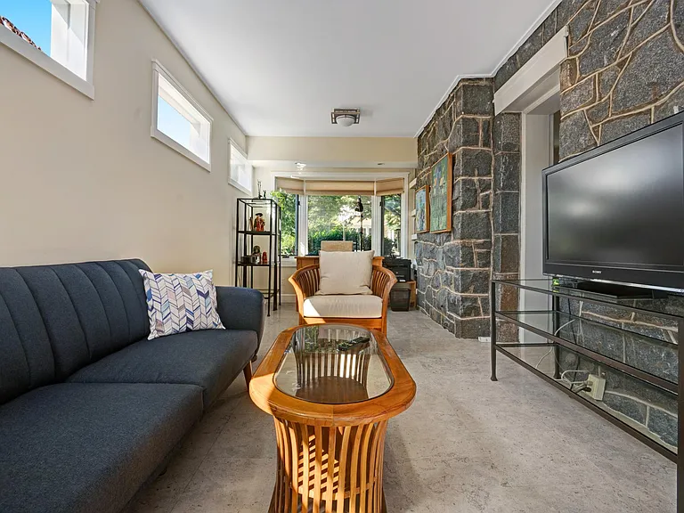 4000 Harrison St NW — Photo 6