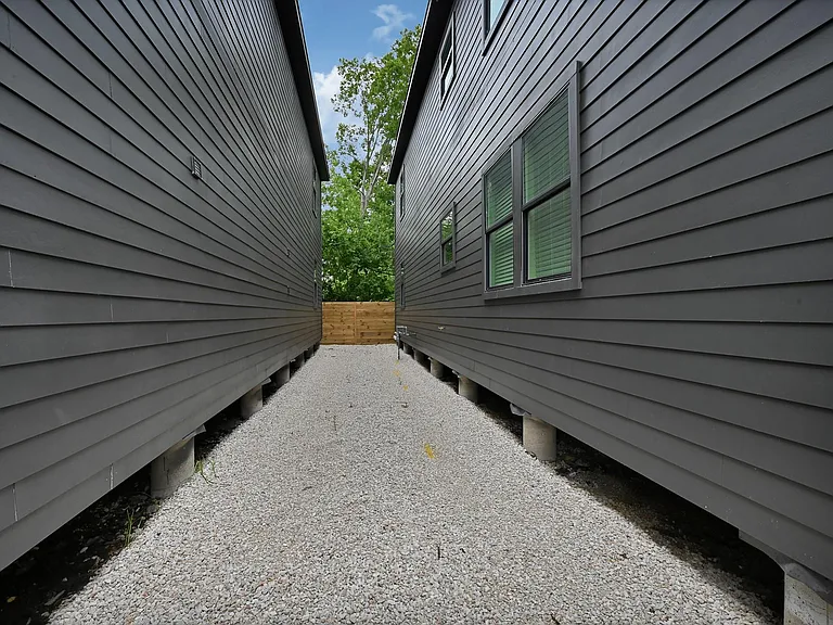 3312 Bacchus St #A — Photo 22