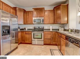 3332 Hazel Trl UNIT B, Woodbury, MN 55129