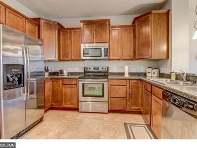 3332 Hazel Trl Unit B, Woodbury, MN, 55129