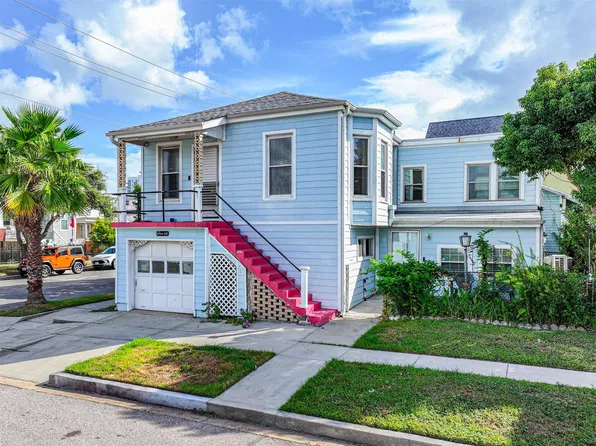 1102 9th St, Galveston, TX 77550