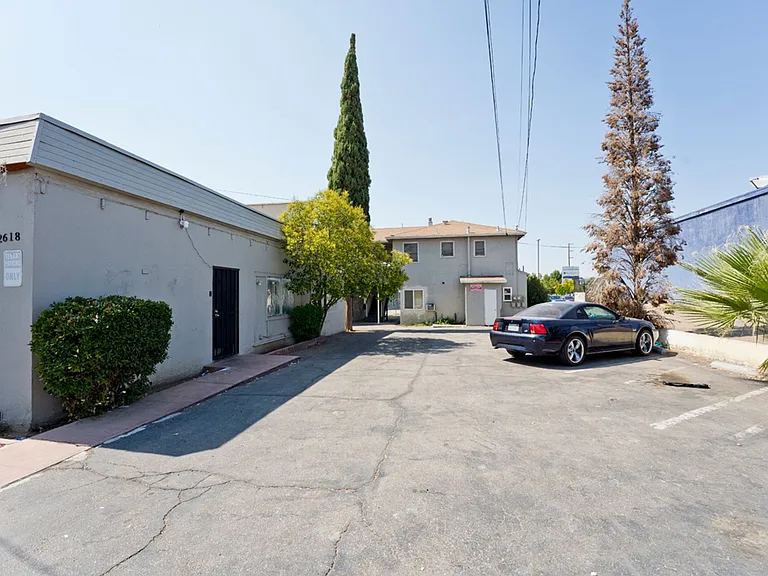 2618 Nelson St. — Photo 2
