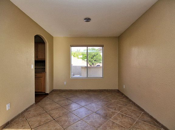 5th image of 9232 N Golden Finch Ave