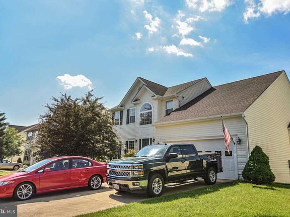 3rd image of 530 Windermere Dr