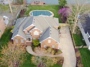 1319 Laurel Ridge Ln, Chesapeake, VA 23322