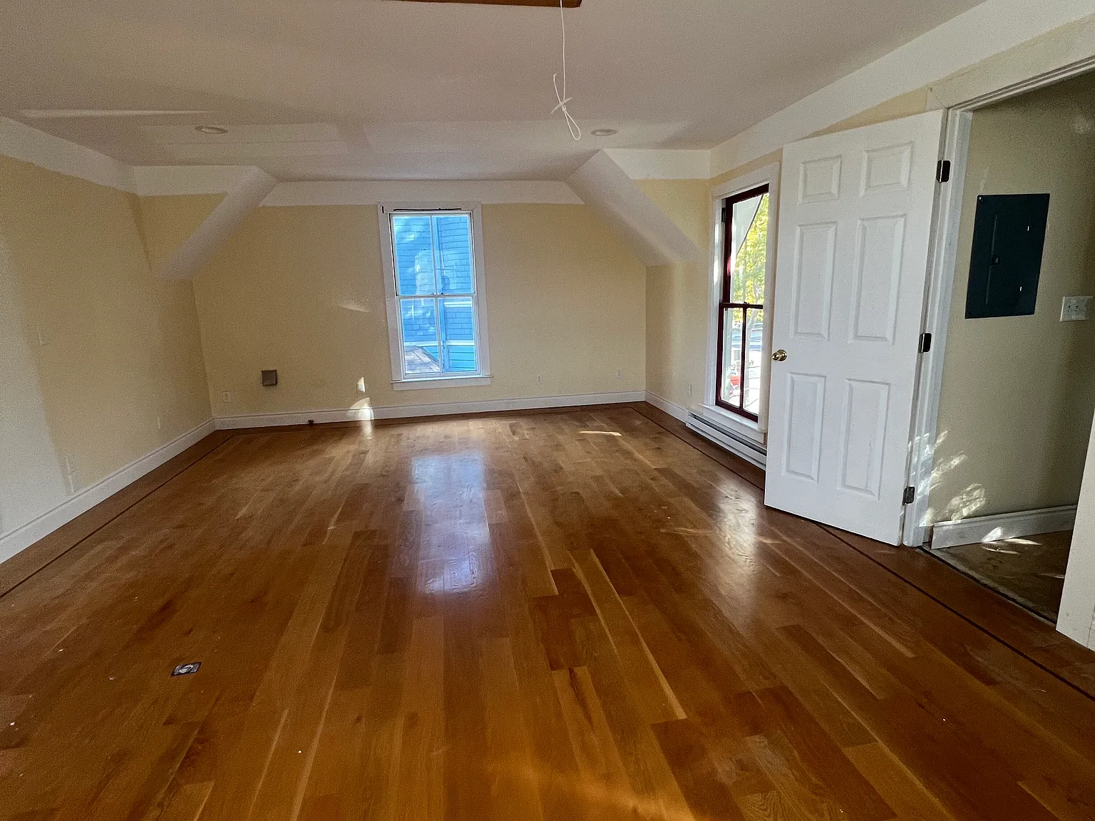 1 bed, 800 sqft, $2,850 — Photo 2