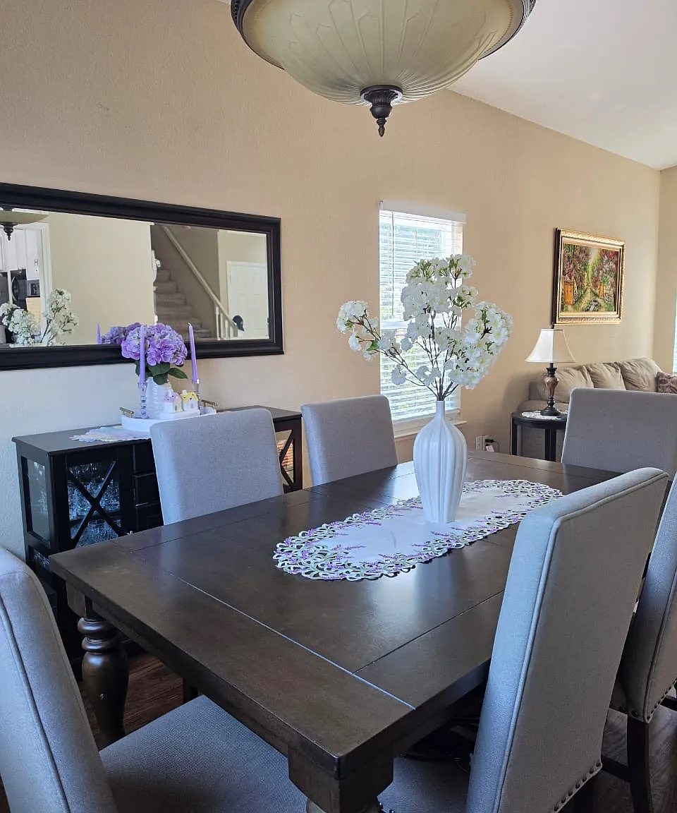 3 bed, 2.5 bath, 1825 sqft, $2,800 — Photo 4