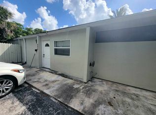 6628 Miami Lakes Dr E, Miami Lakes, FL 33014