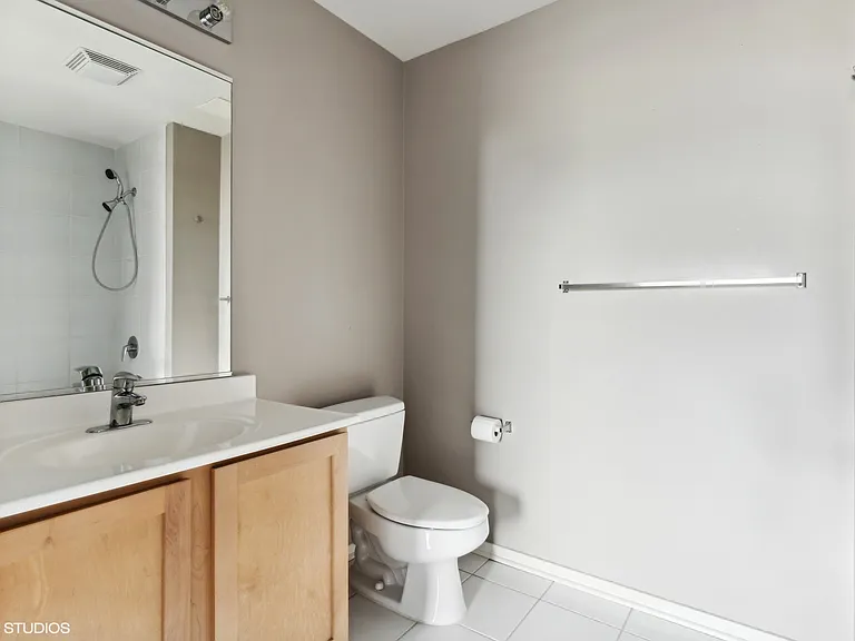 1 E 8th St #405 — Photo 12