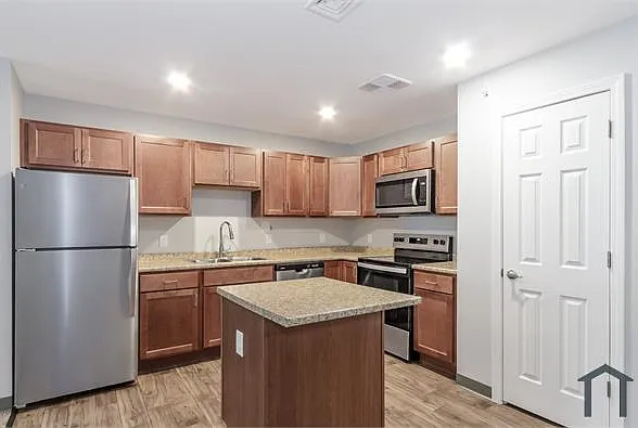 1 bed, $1,075 — Photo 1