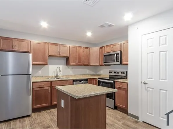 244 Province St, Laconia, NH 03246