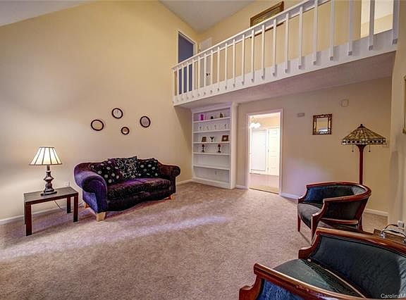 4th image of 6630 Paloverde Ln