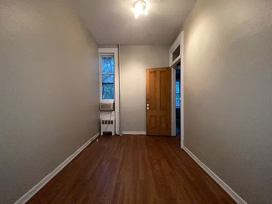 Rented by Dab Hold Corp | media 22