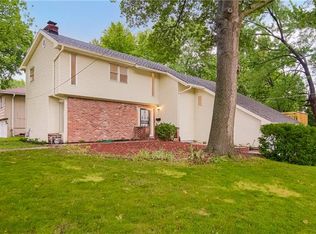 9825 W 56th St, Merriam, KS 66203
