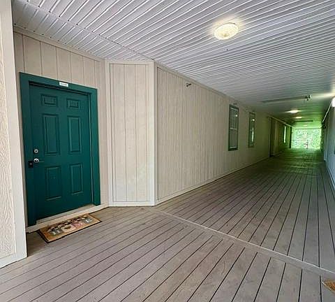 4th image of 912 Southmoor Dr Unit 301