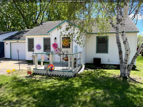 1107 6th St, Milford, IA 51351
