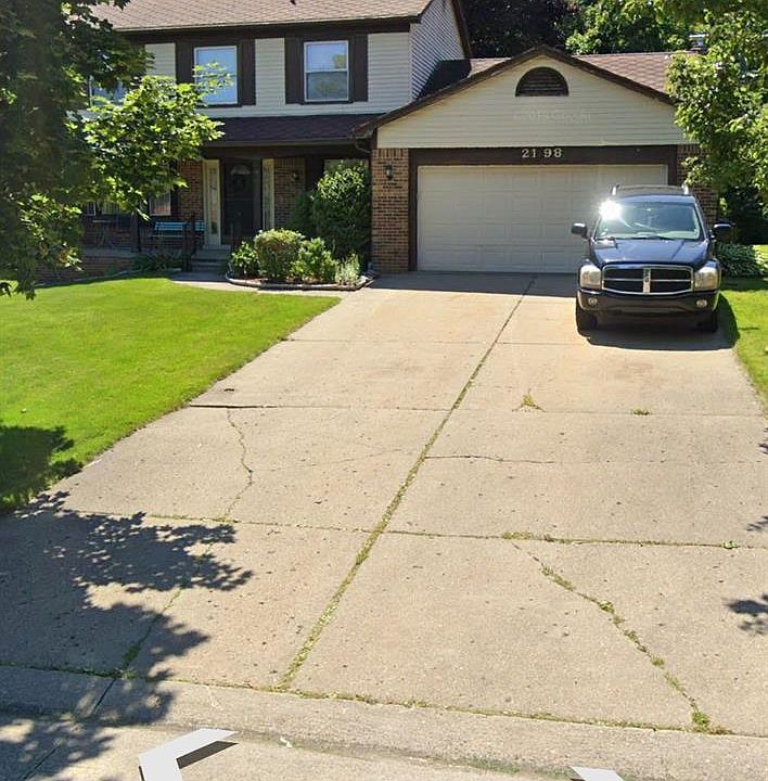1st image of 2198 Carpathian Dr