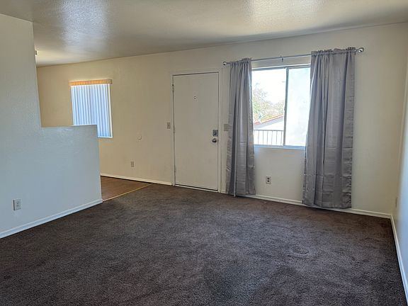 3rd image of 2118 W Belmont Ave #203