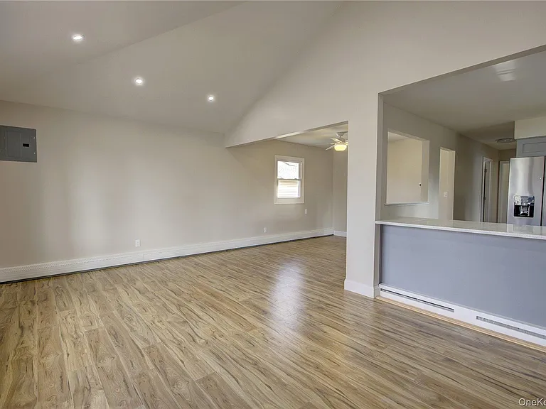 207 Catherine Ave — Photo 6