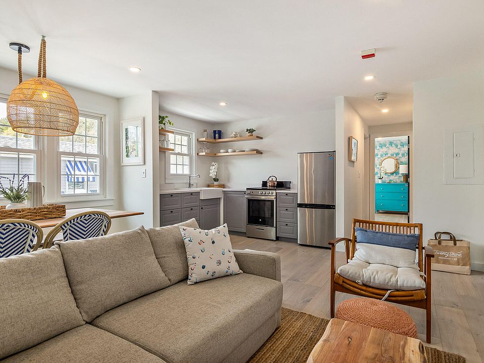 1st image of 20 Shore Road #2B