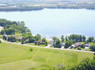 4076 Wells Lake Ct, Faribault, MN 55021