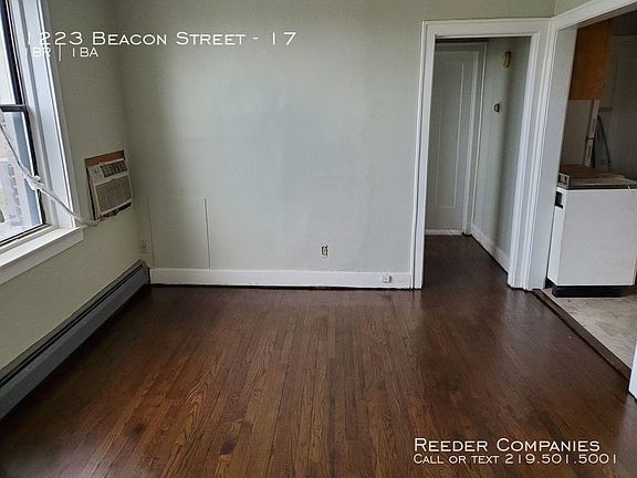 4th image of 1223 Beacon St APT 17