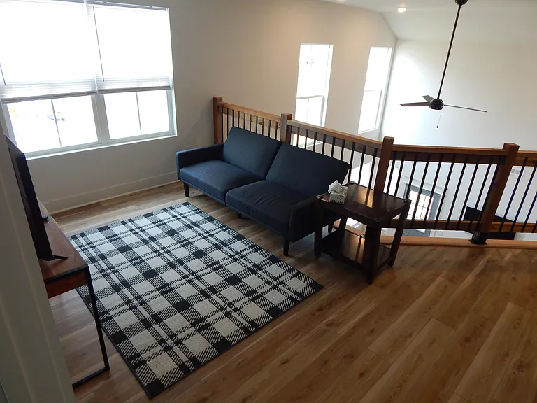 UPSTAIRS LOFT