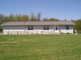23301 Engle St, Cassopolis, MI 49031