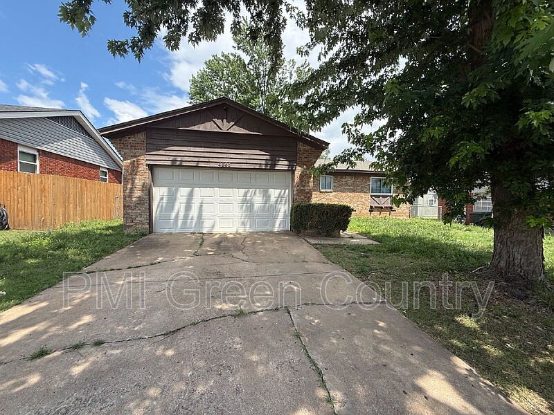1st image of 4805 Bermuda Cir