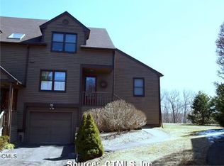 20 Deepwood Cir, Monroe, CT 06468