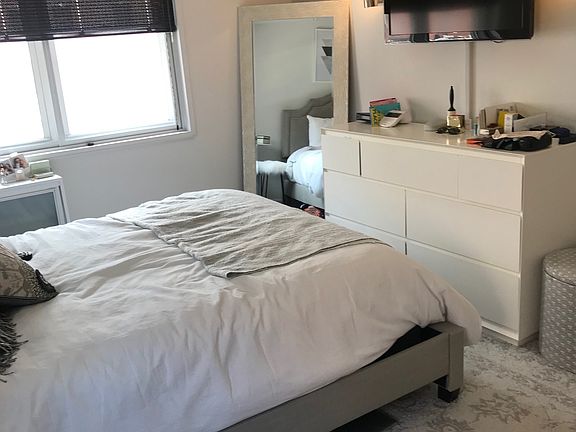 3rd image of 170 W 23rd St APT 3N