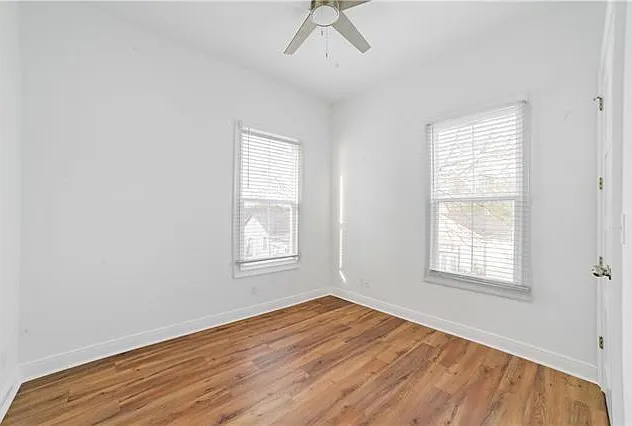 2119 Chippewa St — Photo 15
