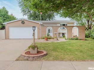 4716 Brown St, Davenport, IA 52806
