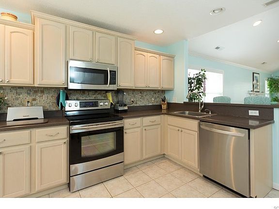2nd image of 16562 Samuel Paynter Blvd