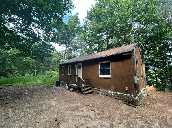 1977 H Road, Acton, ME 04001