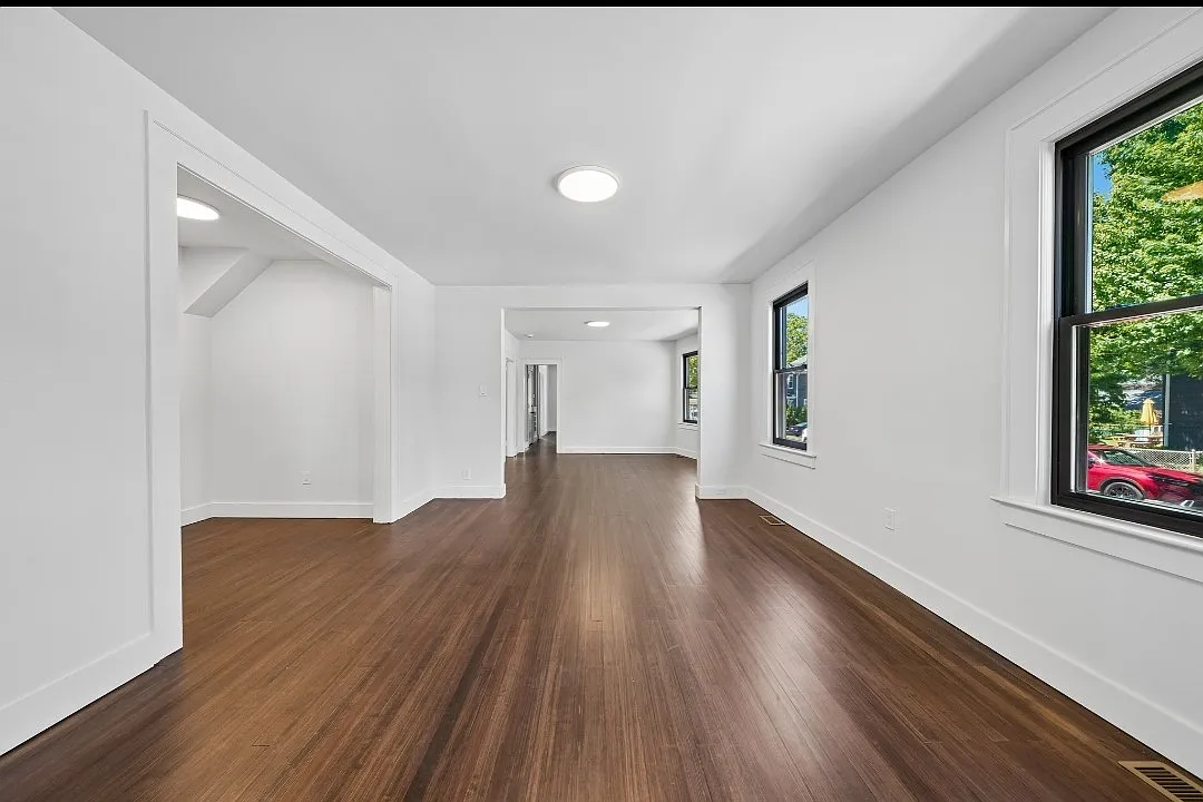 2 bed, 1100 sqft, $3,350 — Photo 1