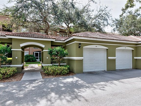 2nd image of 5060 Fairways Cir APT F105