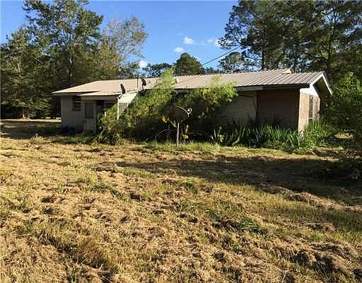 2nd image of 3917 Fairhaven Dr