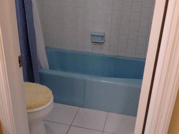 4th image of 2933 Claire Ln