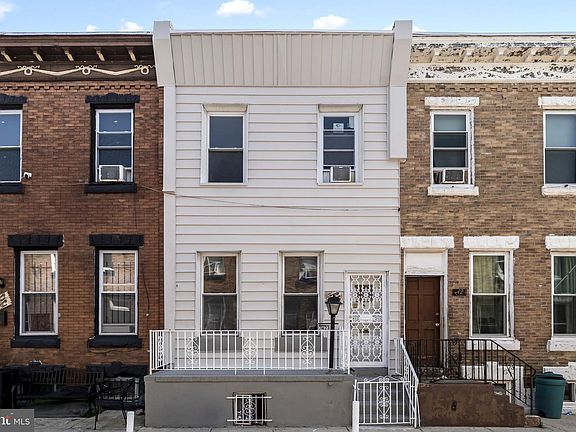 2nd image of 2423 N Myrtlewood St