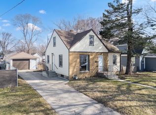 921 11th St SE, Rochester, MN 55904