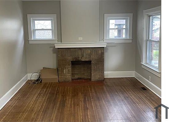 2nd image of 4122 Larkwood Ave