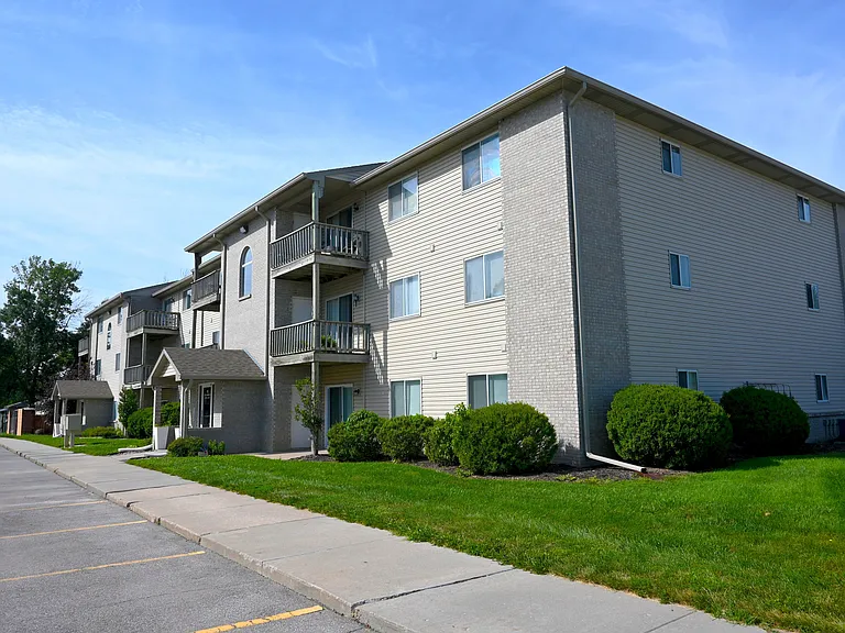 Exterior of Huntington Apartments.