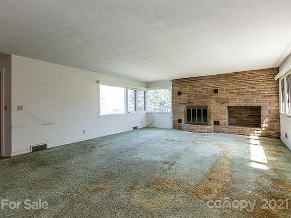 4th image of 1117 Highland Ave