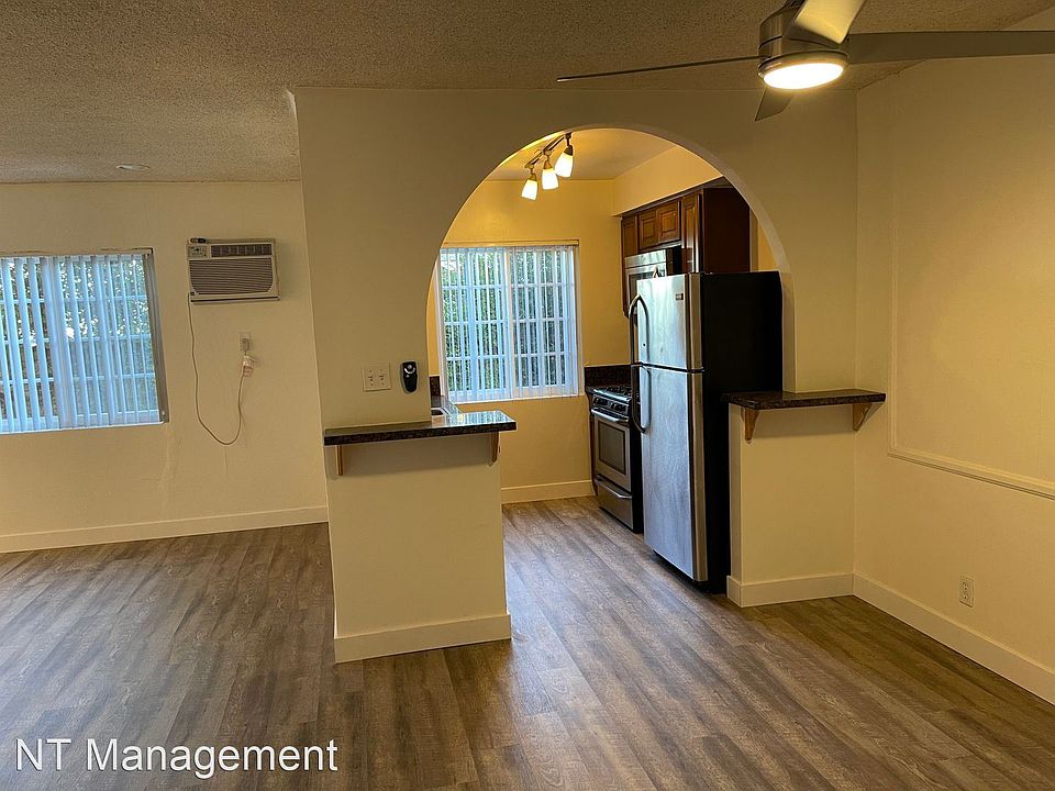 1st image of 3728 S Bentley Ave APT 2