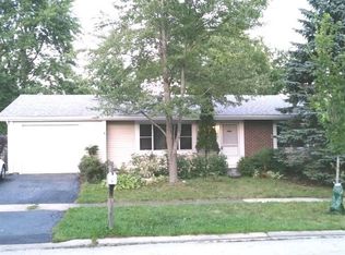 5309 Garbo Ln, Hanover Park, IL 60133
