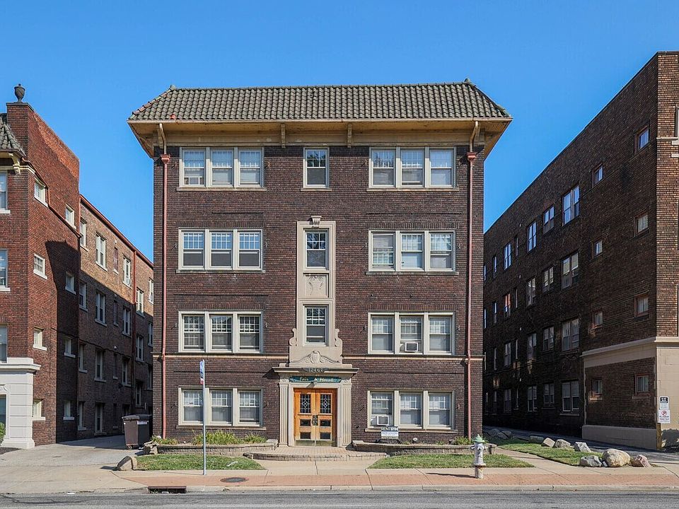 1st image of 12467-12469 Cedar Rd #8A